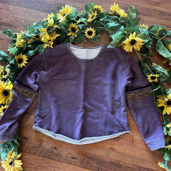 Free People Sweaters - Free People Purple Cropped Pull Over Sweater w/Beaded Arm Bands SZ Small